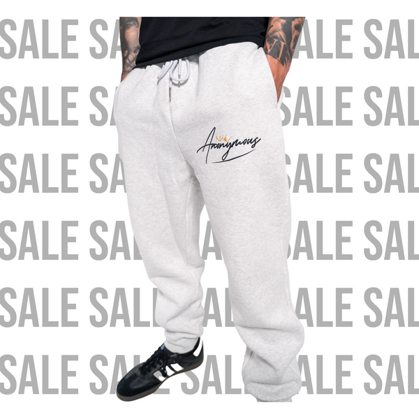 Oversize men’s light grey trackies